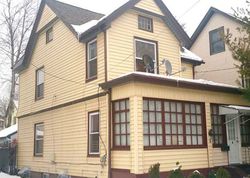 Pre-foreclosure in  WASHINGTON PL Garfield, NJ 07026