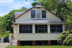 Pre-foreclosure in  THOMAS AVE Tuckerton, NJ 08087