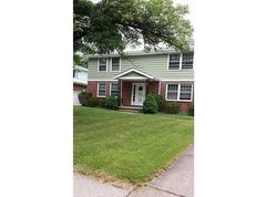 Pre-foreclosure in  E SUMMERSET LN Buffalo, NY 14228