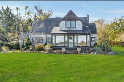 Pre-foreclosure Listing in PAQUATUCK AVE EAST MORICHES, NY 11940