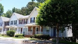 Pre-foreclosure in  WINDSOR GATE LN Charlotte, NC 28215