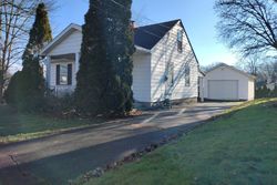 Pre-foreclosure in  RIDGELAWN AVE Youngstown, OH 44509