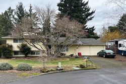 Pre-foreclosure in  SW JAMES CT Portland, OR 97223