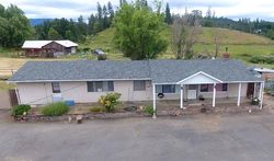 Pre-foreclosure in  REDWOOD AVE Grants Pass, OR 97527