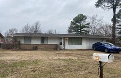 Pre-foreclosure in  NATIONAL RD Jonesboro, AR 72401