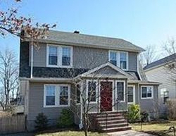 Pre-foreclosure in  MOUNTAIN AVE Plainfield, NJ 07060