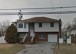 Pre-foreclosure in  CLOCKS BLVD Massapequa, NY 11758