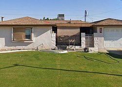 Pre-foreclosure in  KNOLL DR Bakersfield, CA 93308