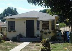 Pre-foreclosure Listing in POPE AVE LYNWOOD, CA 90262
