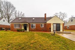 Pre-foreclosure in  W SUNRISE AVE Dayton, OH 45426