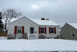  Willow Ave Ne, Massillon OH