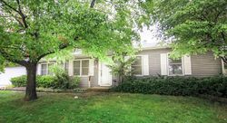 Pre-foreclosure in  BERNARD DR Buffalo Grove, IL 60089