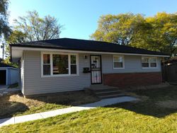 Pre-foreclosure in  W CLOVERNOOK CT Milwaukee, WI 53224