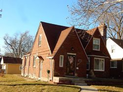 Pre-foreclosure in  AVON AVE Detroit, MI 48219