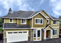Pre-foreclosure in  S 172ND PL Seattle, WA 98188