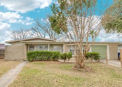 Pre-foreclosure in  WAYSIDE DR San Antonio, TX 78213