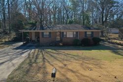 Pre-foreclosure in  18TH CT NW Birmingham, AL 35215