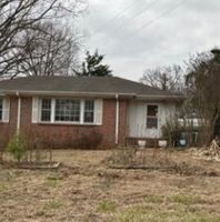 Pre-foreclosure in  HEFLIN AVE E Birmingham, AL 35214