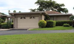 Pre-foreclosure in  WHISPERING LAKES LN Palm Beach Gardens, FL 33418