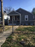 Pre-foreclosure in  BRENTWOOD AVE Louisville, KY 40215