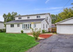 Pre-foreclosure in  N JUNIOR TER Elmhurst, IL 60126