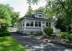 Pre-foreclosure in  RIVERSIDE AVE Saint Charles, IL 60174