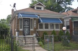 Pre-foreclosure in  S WALLACE ST Chicago, IL 60620