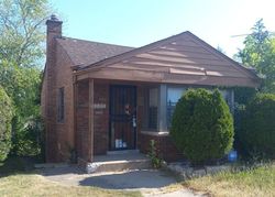Pre-foreclosure in  E 91ST ST Chicago, IL 60617