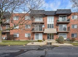 Pre-foreclosure Listing in S HARLEM AVE APT A2 WORTH, IL 60482