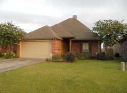 Pre-foreclosure in  TARA OAK DR Carencro, LA 70520