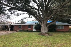 Pre-foreclosure Listing in N AIRLINE AVE GRAMERCY, LA 70052