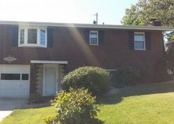 Pre-foreclosure in  RHONDELL LN East Alton, IL 62024
