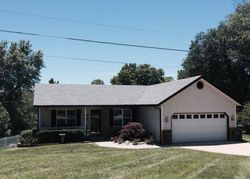 Pre-foreclosure in  W COUNTRY LN Collinsville, IL 62234