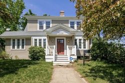 Pre-foreclosure in  SUMNER AVE Springfield, MA 01118