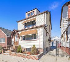 Pre-foreclosure in  STEVENS AVE Jersey City, NJ 07305
