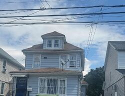 Pre-foreclosure in  122ND ST South Richmond Hill, NY 11419