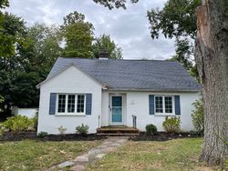 Pre-foreclosure Listing in EAST ST MANSFIELD, MA 02048