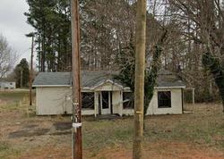 Pre-foreclosure Listing in GOODE RD MOORESBORO, NC 28114