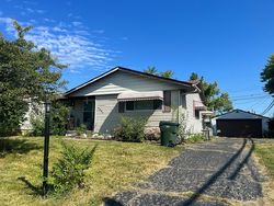 Pre-foreclosure in  SYMINGTON AVE Columbus, OH 43204