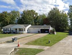 Pre-foreclosure Listing in BELLFLOWER CT MENTOR, OH 44060