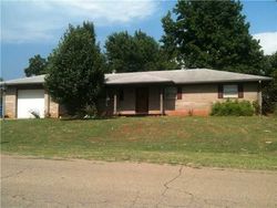 Pre-foreclosure in  S FLYNN AVE Chandler, OK 74834