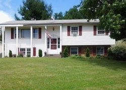 Pre-foreclosure in  BLUE JAY LN Montgomery, NY 12549