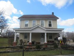Pre-foreclosure in  MOUNT ZION RD Fredericksburg, PA 17026