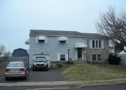 Pre-foreclosure in  FAIRWAY RD Bensalem, PA 19020