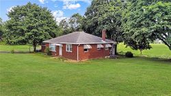 Pre-foreclosure in  PLEASANT VIEW RD Coopersburg, PA 18036