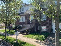 Pre-foreclosure in  BEDELL ST Staten Island, NY 10309