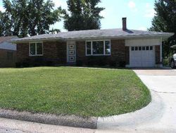 Pre-foreclosure in  GIFFHORN ST Columbia, IL 62236