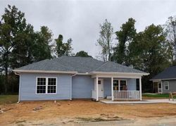 Pre-foreclosure in  RUDDY CREEK CIR Greer, SC 29651