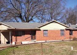Pre-foreclosure in  LUCILLE AVE Memphis, TN 38106
