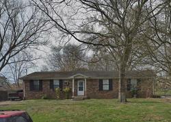 Pre-foreclosure in  SIOUX TER Madison, TN 37115